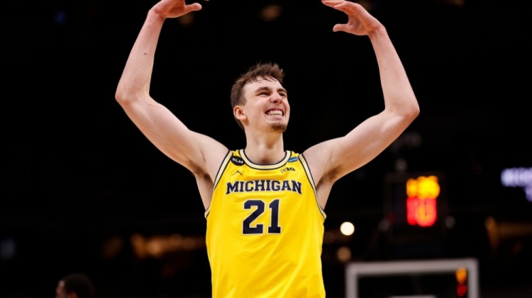 又能在关键 又能在关键