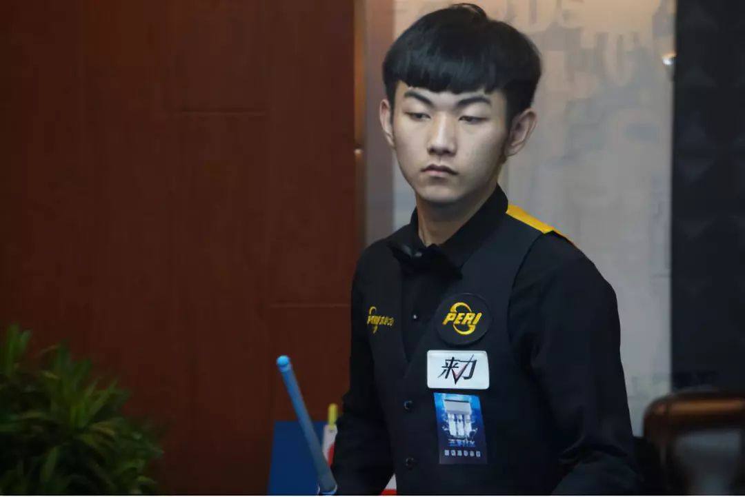 女子中巡功 女子中巡功