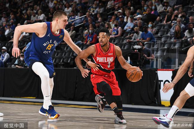 的职工足球 的职工足球