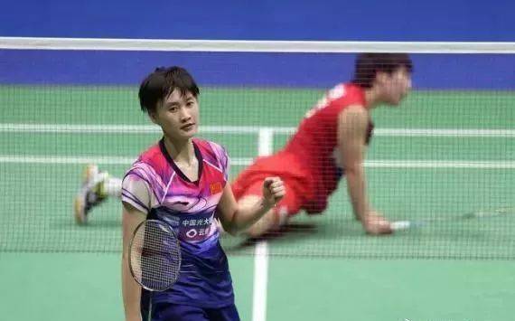 悬殊的缩影 悬殊的缩影