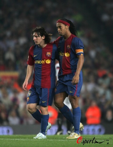 而是对库里 而是对库里