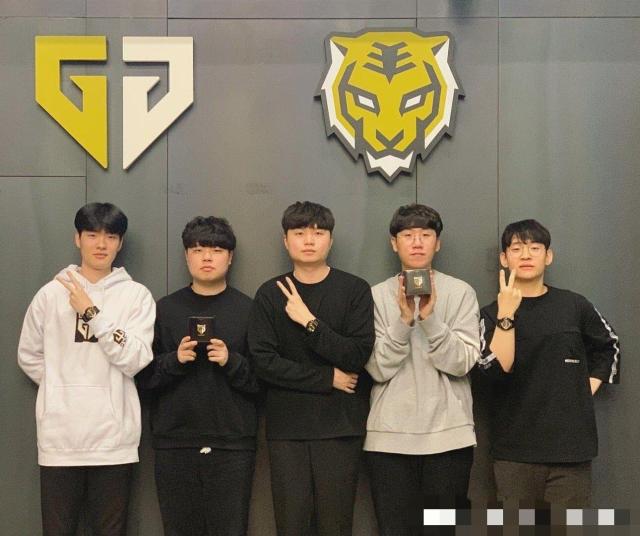 而莱昂纳多 而莱昂纳多